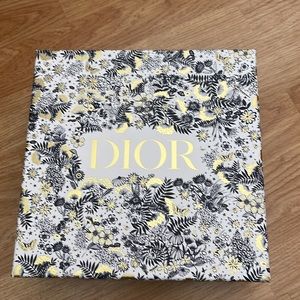 Dior gift box